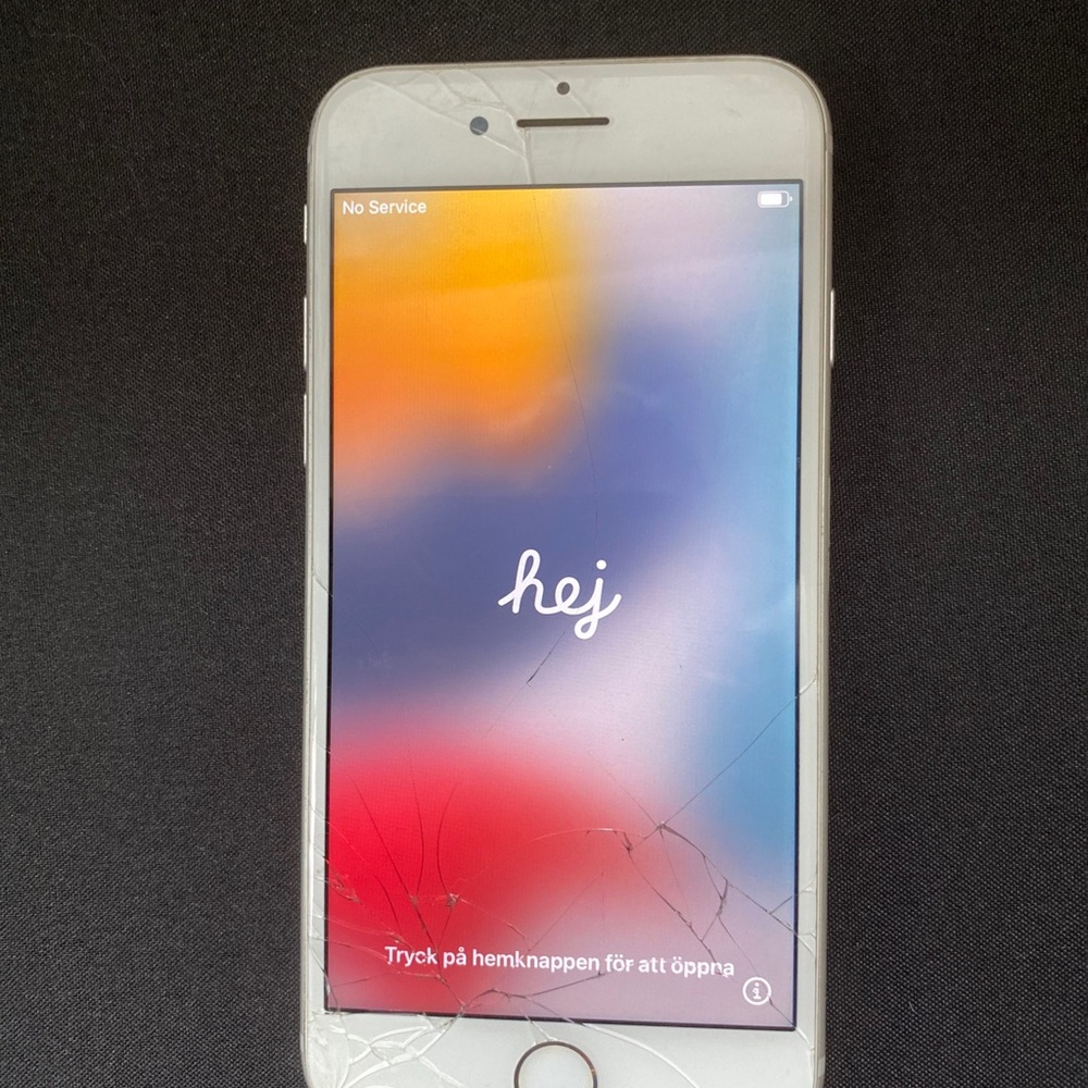 Apple iPhone 7 - 32GB - Silver (T-Mobile) A1660 (GSM)